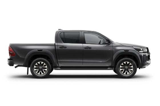 4X4 camionnette Toyota Hilux d'occasion avec suspension arrière multi-lien et phares LED