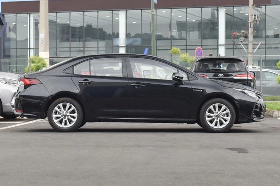 Réglage électrique du siège du conducteur Toyota Corolla hybride essence 4x4 voitures d'occasion à Dubaï