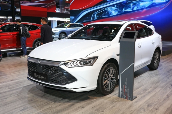 Puissance maximale 150-200PS BYD Qin Plus Dm-I Hybride Véhicule électrique Sedan Volant gauche