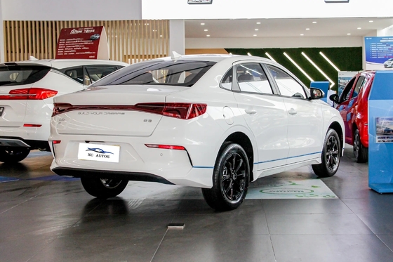 Volant gauche SUV énergie BYD E2 Luxe EV électrique frein de stationnement