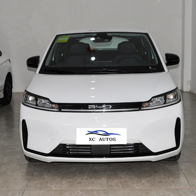 Véhicule énergétique 5 places MPV à la main gauche 5 portes BYD D1 Véhicule de luxe à grande vitesse