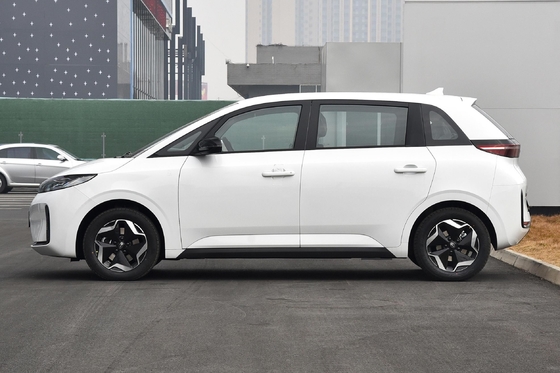 Véhicule énergétique 5 places MPV à la main gauche 5 portes BYD D1 Véhicule de luxe à grande vitesse
