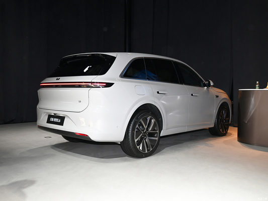 Le siège électrique du conducteur Li L6 2024 Luxe 4wd LiXiang L6 Hybrid Electric Car Suv