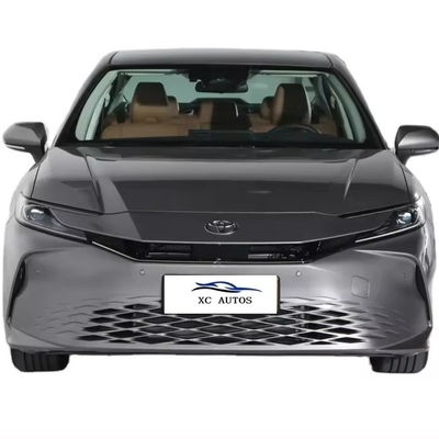 Hot 2023 Toyota Camry Exalted Version 4X4 SUV avec moteur à essence 2.0L et accessoires