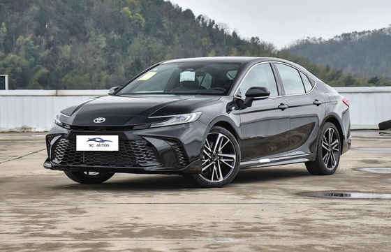 Version sportive 2024 Toyota Camry d'occasion avec couple maximal Nm 200-300Nm et phare LED