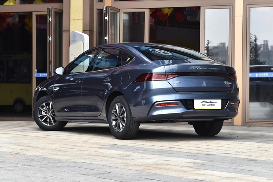 2024 BYD QIN Plus DM-i Honor Edition 55km Autonomie de conduite 4 roues Véhicule de régulation de vitesse normale