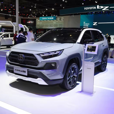 Le couple maximal Nm 200-300Nm Toyota RAV4 5 portes 5 places 2020 Rva4 Carrosse compacte SUV à carburant
