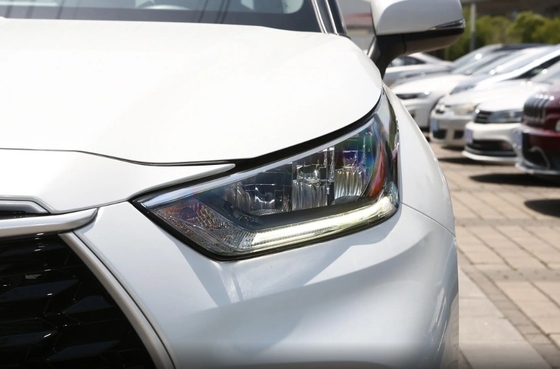 Euro VI 2023 Crown Kluger HEV Twin Engine 2.5L 2WD Élite 7 places Hybride Véhicule électrique SUV de taille moyenne