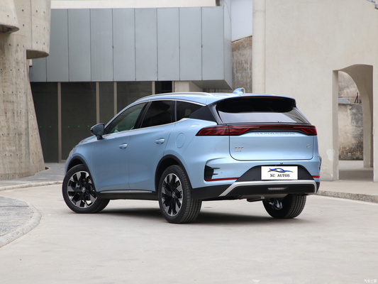Grande valeur BYD Tang hybride plug-in 200KM Champion édition 7 places SUV 8 mois