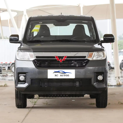 Camion à essence chinois Wuling avec une puissance maximale de 150 à 200 ch et un système ESC