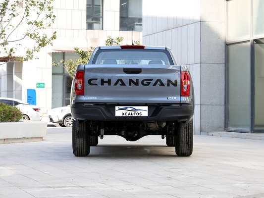 Contrôle de vitesse Changan F70 Hunter 2.0T camions automatiques avec 2 airbags