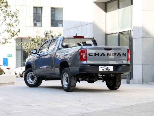 Contrôle de vitesse Changan F70 Hunter 2.0T camions automatiques avec 2 airbags