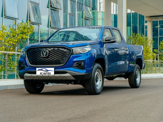 2024 Changan Hunter F70 Knight Edition 4x4 camionnette avec boîte de vitesses automatique et TPMS
