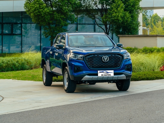 2024 Changan Hunter F70 Knight Edition 4x4 camionnette avec boîte de vitesses automatique et TPMS