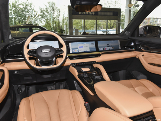 Geely Xingyue L Auto Zhiqin A 2024 Véhicule à essence avec volant multifonction