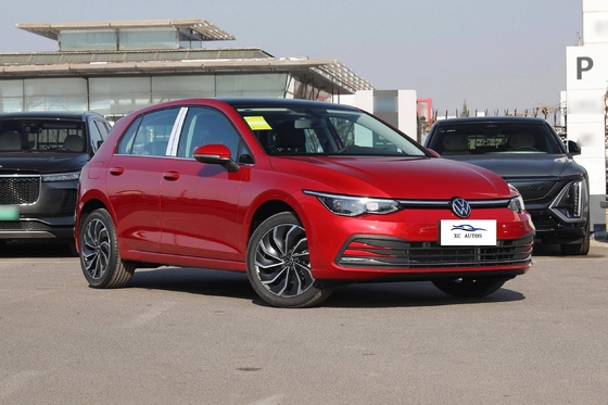 Volkswagen Golf Compact Sedan voiture à essence automobile à essence avec structure de carrosserie