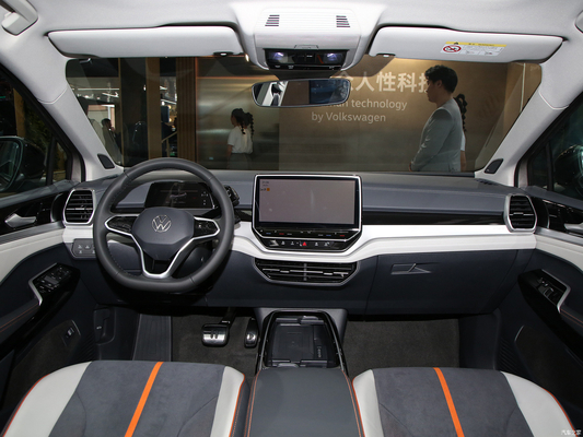 Grand amusement ID6 Crozz EV SUV couple maximal Nm 400-500Nm pour des aventures inarrêtables