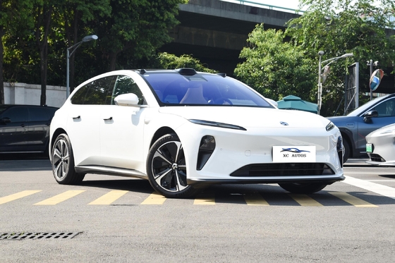 Nio ET5T Energy Electric Car avec couple maximal de 200 à 300 Nm et conduite à gauche