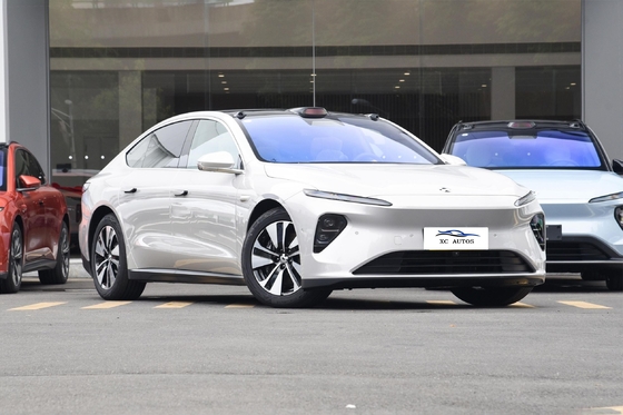 High Speed Luxury Nio Et7 Véhicule énergétique 4 roues motrices Voiture électrique avec frein de stationnement électrique