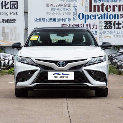Août 2024 Éclairage à grande vitesse NIO ET5 Sedan EV Voiture avec système de direction électrique