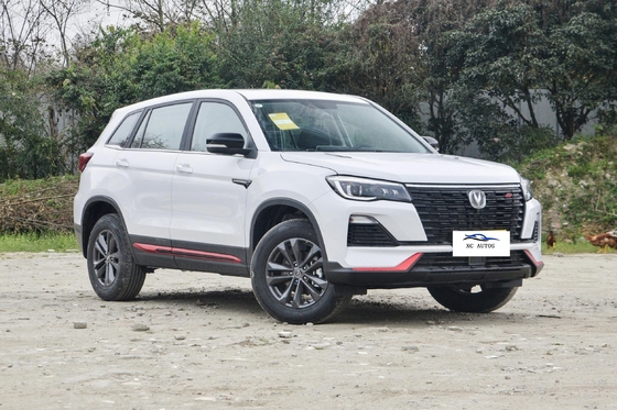 Changan CS75 équipé d'ESC La prochaine génération de VUS compacts avec 3000-3500 mm d'empattement