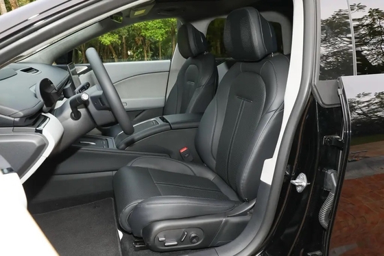 À grande vitesse à gauche Geely Zeekr 007 voiture d'occasion 2024 voitures automobiles avec ESC ABS