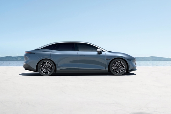 75 KWH Voiture électrique Zeekr 007 RWD Véhicule électrique à grande vitesse avec radar avant 4 arrière 4