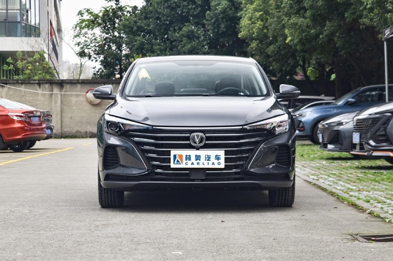 Avant 4 arrière 4 radar Changan Eado EV460 UAED Voiture compacte Saden niveau longue portée NEDC