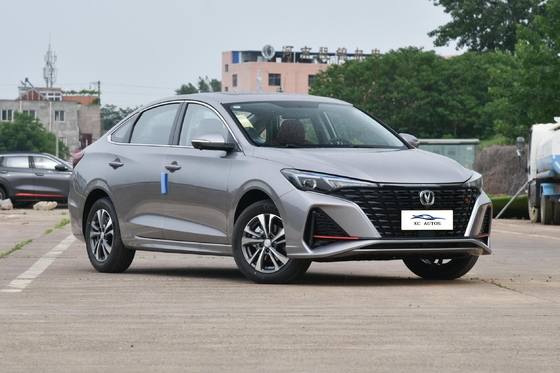 Avant 4 arrière 4 radar Changan Eado EV460 UAED Voiture compacte Saden niveau longue portée NEDC