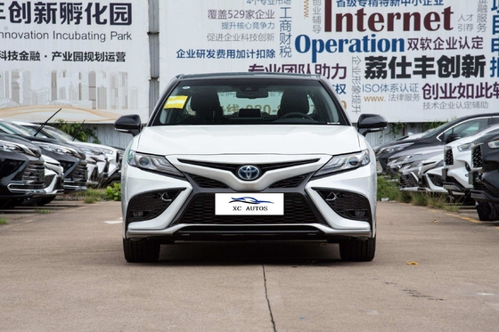 2023 Toyota Camry 2.5T Hybrid Sedan avec longueur * largeur * hauteur 4915x1840x1450