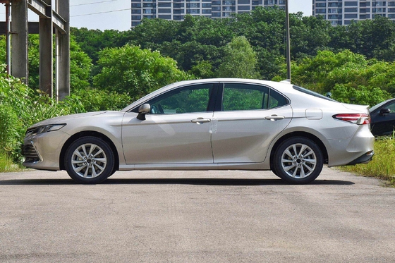 2023 Toyota Camry 2.5T Hybrid Sedan avec longueur * largeur * hauteur 4915x1840x1450