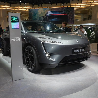 2024 Changan avatr 11 voiture électrique à grande vitesse batterie au lithium ternaire et ESC inclus