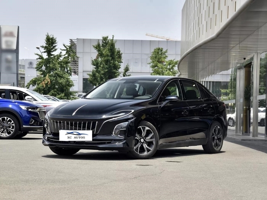 2023 Hongqi E-QM5 électrique pur 5 places Noir Couleur 4 portes 5 places pour le marché russe