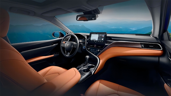 2024 Toyota Camry Écran tactile Véhicule à essence pour adultes à Dubaï