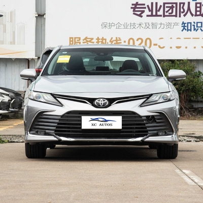 2024 Toyota Camry Écran tactile Véhicule à essence pour adultes à Dubaï