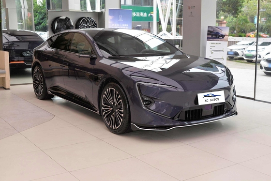Véhicule électrique à 5 places Véhicule électrique EV Auto Avatr 12 Véhicule intelligent avec une longue durée de vie de la batterie
