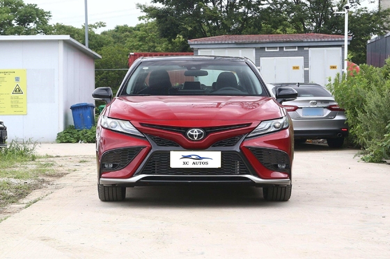 2024 Toyota Camry Écran tactile Véhicule à essence pour adultes à Dubaï