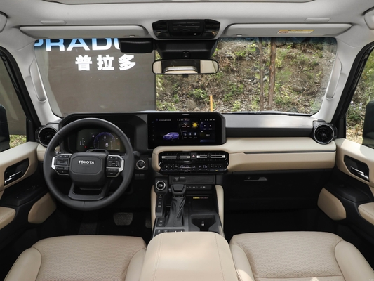 La grille avant du Toyota Prado 150 de 2024 La combinaison parfaite de style et de fonctionnalité