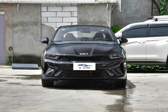 Kia K5 GT-Line Sedan 2023 voitures d'occasion essence 5 places voiture de berline fabriquée en K5 et GT-Line