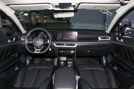 Kia K5 GT-Line Sedan 2023 voitures d'occasion essence 5 places voiture de berline fabriquée en K5 et GT-Line