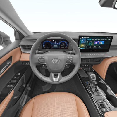 Toyota Camry 2023 2024 Voiture hybride à essence Awd Sedan 2025 Avec 215/55R17 pneus