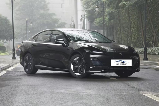 Changan Shenlan SL03 Puissance maximale 150-200PS Volant multifonctionnel Véhicule à énergie