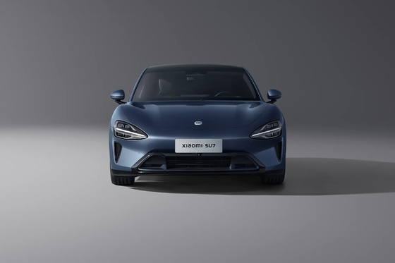 Xiao mi Su7 Chinese Electric Sedan avec L*W*H mm 3780x1715x1540 et 4 portes à 5 places