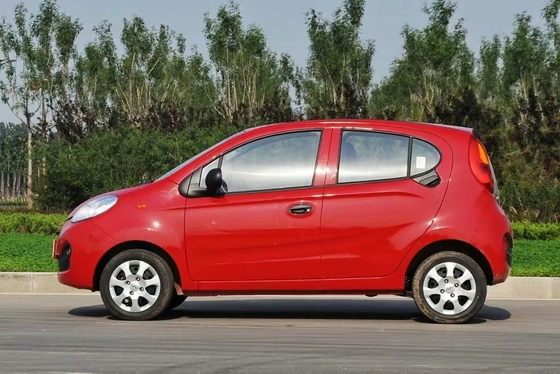 Chery QQ 2023 Electric City Car avec siège du conducteur réglable 5 portes 5 places
