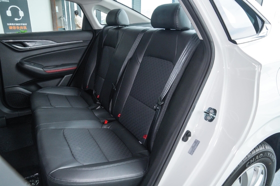 Grande valeur Changan EADO EV 460 voiture électrique EV berline 5 portes 5 places