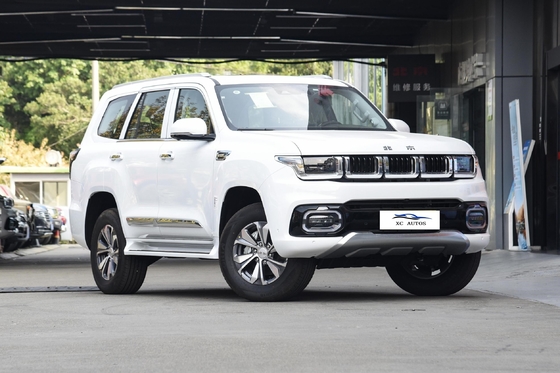 Pékin Bj60 8at 4WD 5 places LHD Drive Auto Véhicule d'occasion 5 portes 5 sièges SUV de taille moyenne-grande