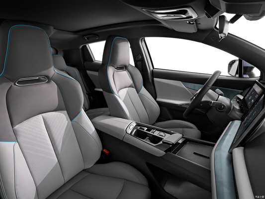 Unité Changan 1,5 t Crossover à essence L*W*H mm 4535*1870*1565 Puissance maximale 150-200PS