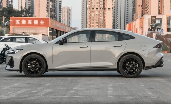 Écran tactile Oui CHANGAN UNI-V Exalted version 1.5T 188 chevaux L4 5 portes 5 sièges