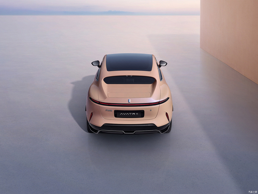 AVATR 11 Sedan électrique à longue portée Élevez votre entreprise avec la technologie avancée d'AVATR
