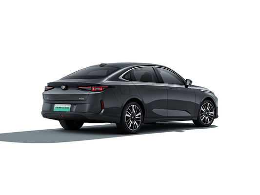 Changan Qiyuan A05 EV Sedan Hybrid Car Grande valeur et 5 portes 5 places Structure de la carrosserie